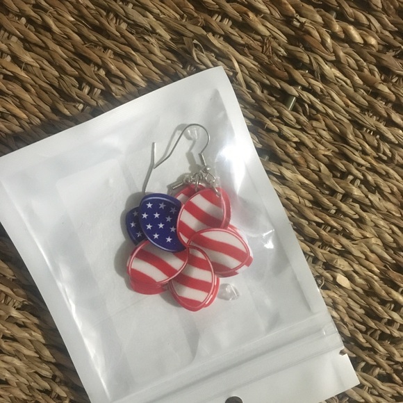 4th Of July Accessories buyer gets all! - Picture 4 of 4